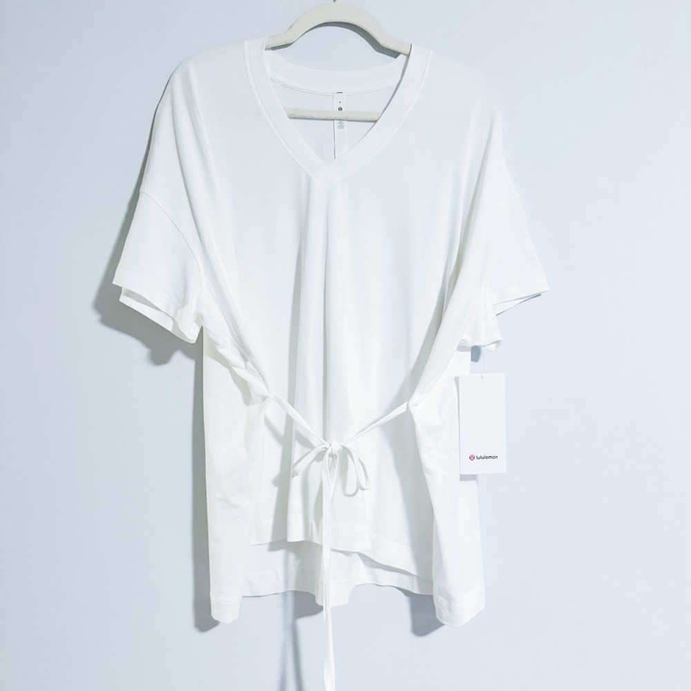 Lululemon - White Side Tie V-Neck Tee